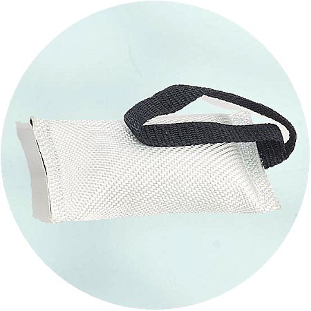 Herm Sprenger Fire Hose Floating Bite Tug 14cm x 8cm 80g